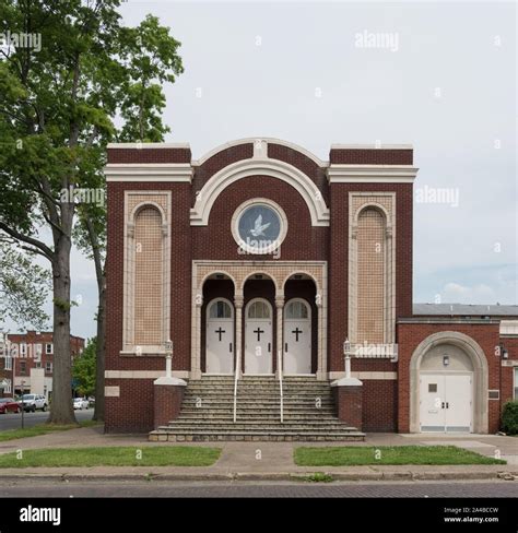 Assembly of god church hi-res stock photography and images - Alamy