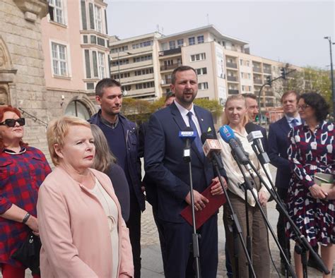 Wybory Samorządowe 2024 Robert Szewczyk W Drugiej Turze Wyborów Na