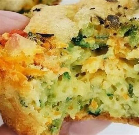 Receita Fit de Muffin de Brócolis e Legumes