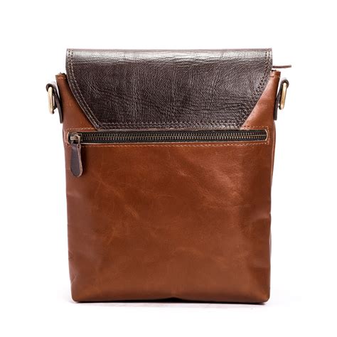 The Messenger 30 Leather Sling Bag Nodes