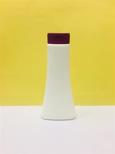 Hdpe Ml V Wash Bottle With Fliptop Cap Use For Storage Chemical At