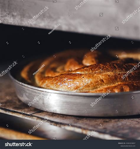 956 Bosnian Burek Stock Photos, Images & Photography | Shutterstock