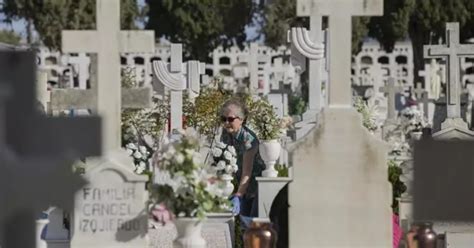 Acto Vand Lico En El Cementerio De Sevilla Unos Desconocidos Destrozan