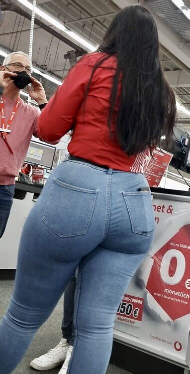 What An Amazing Phat Ass On This Latina Non OC Tight Jeans Forum