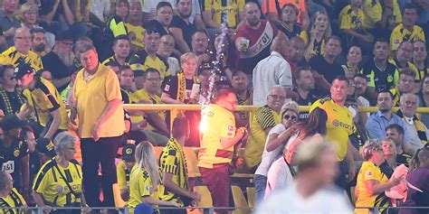 BVB Neue Freiheit Steht Durch Pyro Irrsinn Auf Dem Spiel