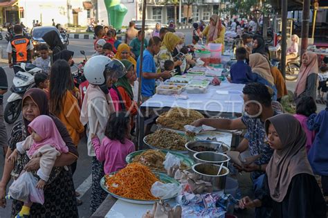 Pasar Takjil Ramadhan Di Sabang Antara Foto