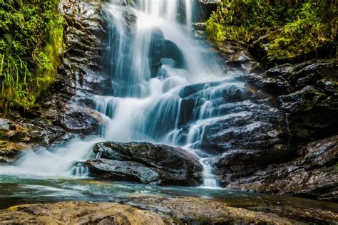 12 Cachoeiras Perto De BH Para Se Refrescar No Calor