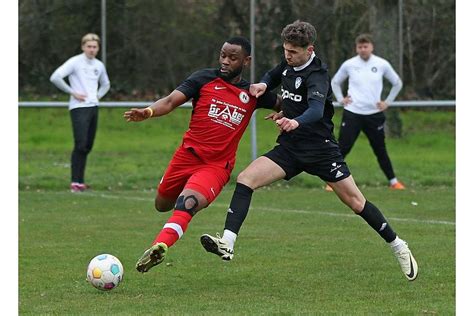 Bezirksliga Tus Neuhausen St Rzt Den Tabellenf Hrer Fupa