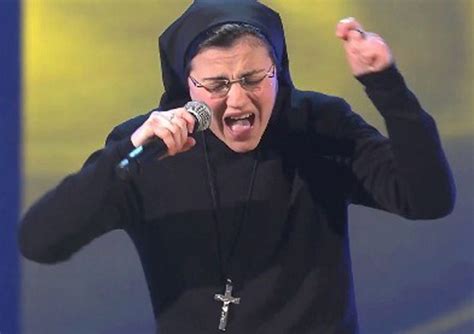 Troppo Sexy Le Proteste Per Il Nuovo Video Della Ex Suor Cristina E