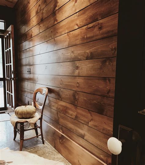 20 Stained Shiplap Accent Wall