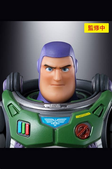 Lightyear S H Figuarts Buzz Lightyear Alpha Suit HYPERTOYS