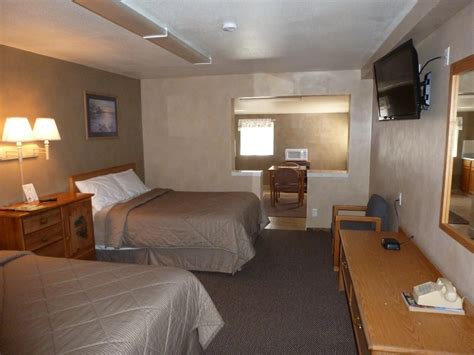 Riverwood Inn Motel And Rv Park In Delta Best Rates And Deals On Orbitz