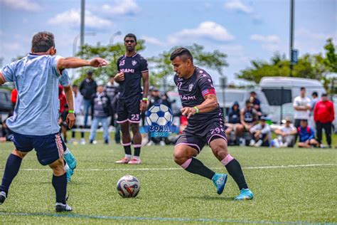 Jugando Amateur En Estados Unidos Futbolistas Del Olimpia Real Espa A Y Rbitro Sa D Mart Nez