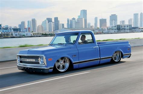MIS COCHES DE ESCALA DE CHEVY C HOT WHEELS