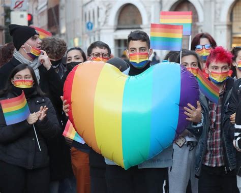 Insultato perché sono gay