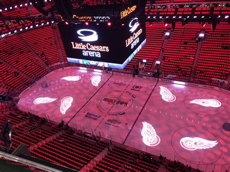 Guides explain how to find little caesars arena hotels near downtown 16