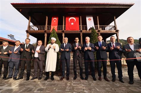 Restorasyonu Tamamlanan Tarihi Camii İbadete Açıldı