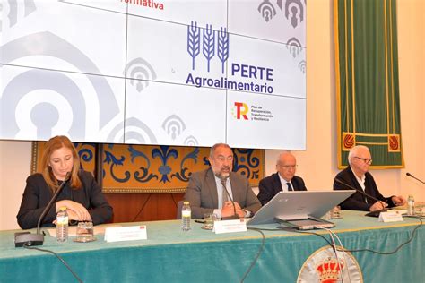 La UCLM reúne a investigadores y personal del sector alimentario en una