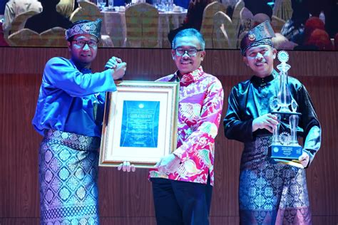 Raih Juara Umum Anugerah Pendidikan Tahun Bukti Bahwa Batam Tak