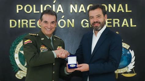 El Alcalde Electo Carlos Fernando Galán Se Reunió Con El Director De La Policía En La Oleada