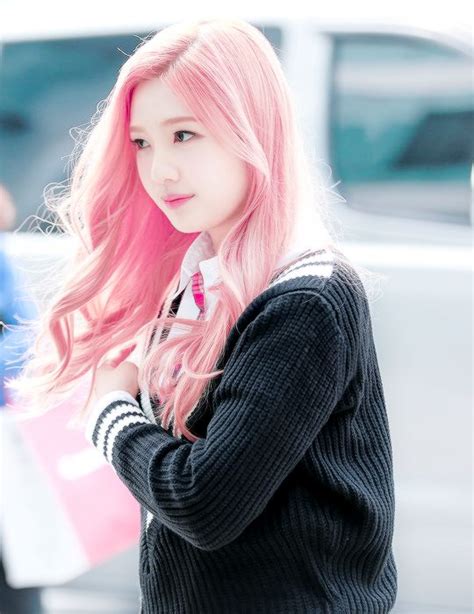 20 K Pop Idols Who Look Pretty In Pink Hair Koreaboo