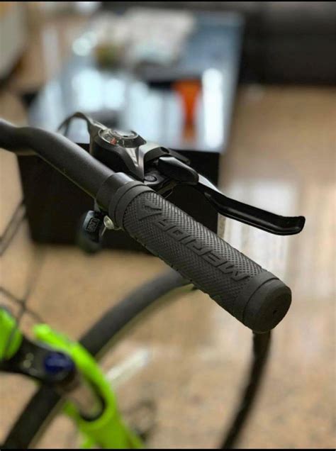 Merida Crossway 20 Hybrid Bike And Yepp Bike Seat Sports Equipment