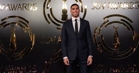 Morocco S Hakimi Receives Best Arab Sportsman Award Africanews