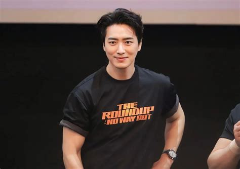 Lee Joon Hyuk Mỹ Nam Phim ăn Khách Nhất Phòng Vé Hàn Hiện Tại Sẵn