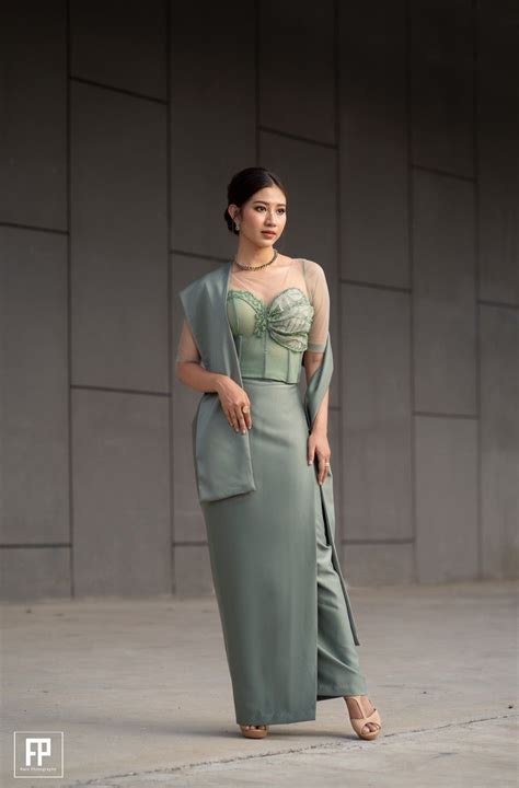 Pin By Designer Saine Moh Moh On Myanmar Dress Dress Brokat Modern Dress Brokat Maxi Dress