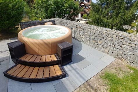 Whirlpool Softub Sportster In LeatherTex Oder SynTex