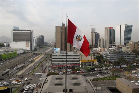 Inei Economía Peruana Cayó 055 En 2023 Su Peor Resultado En Más De 30 Años