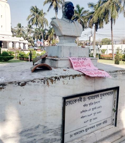 Syama Prasad Mookerjees Bust Vandalised In Kolkata