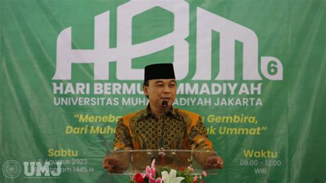 K H Fikri Haikal MZ Bersyukur Jadi Keluarga Besar UMJ