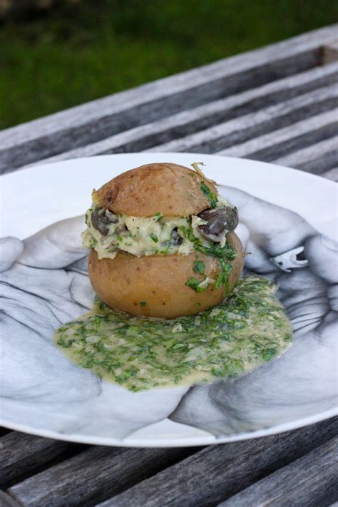 Gepofte Aardappelen Met Wijngaardslakken Recepten Njam