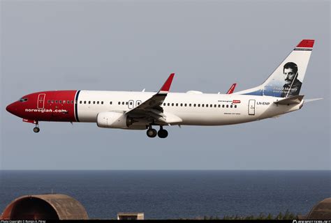 LN ENP Norwegian Air Shuttle AOC Boeing 737 8JP WL Photo by Román A