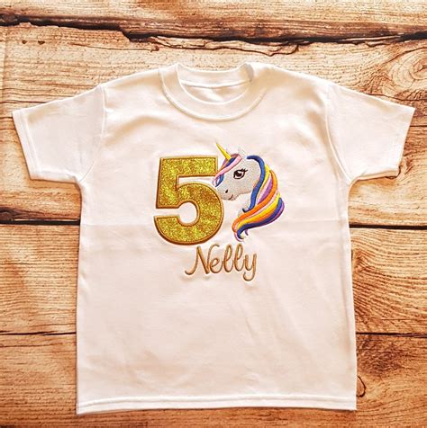 Camiseta de cumpleaños de unicornio de los niños la edad del Etsy