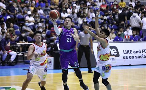 Pba Converge Rallies Past Rain Or Shine For Th Straight Win