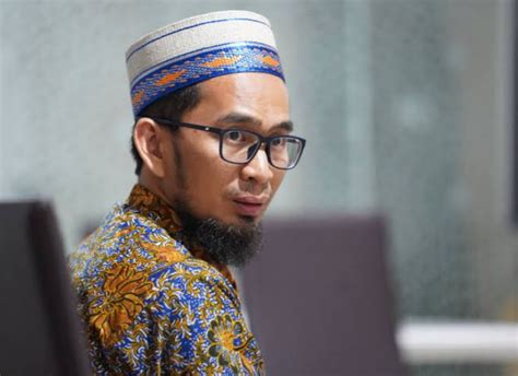 Membuka Pintu Rezeki Langit Dan Bumi Kata Ustad Adi Hidayat Baca Doa