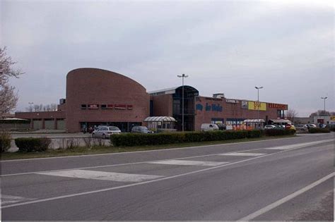 Centro Commerciale La Vela Comune Di Monfalcone Mofalcon Tr I