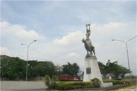 Roban Estatua Original De Mar A Lionza Que Estaba Resguardada En La Ucv