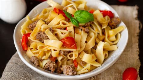 25 Of The Best Ground Beef Pasta Recipes To Try Tonight Whimsy And Spice