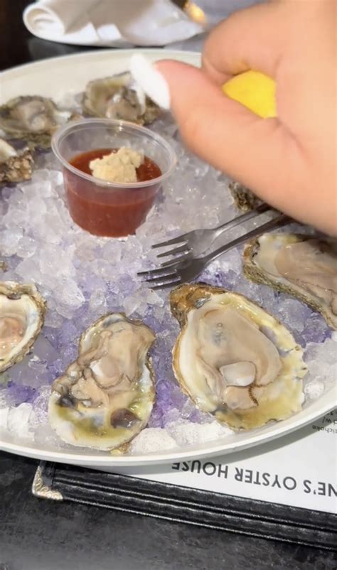 Woman Ate 48 Oysters On A Date — What Happened Next Was Shocking