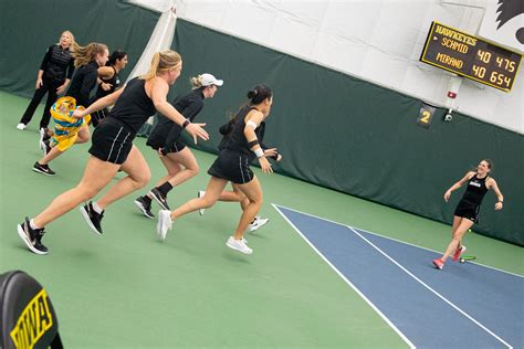 Iowa Womens Tennis Team Completes Weekend Sweep Over Rutgers And