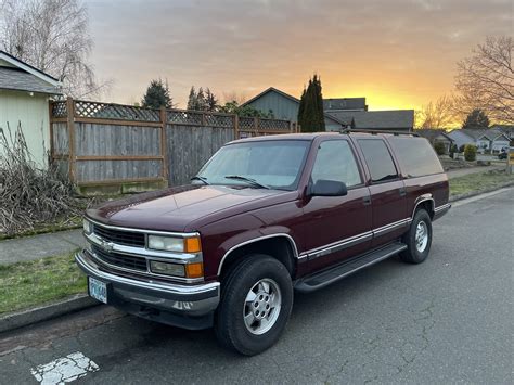 Snatched This Super Clean 98 Suburban For 3k The Other Day How Urgent
