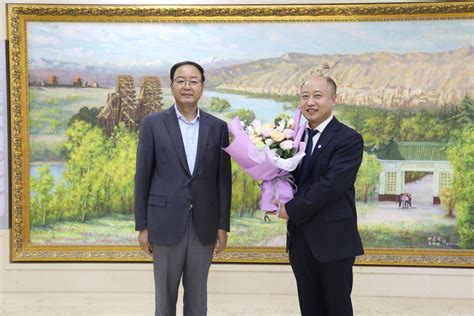 张世珍副省长来西北师大附中调研慰问 学校新闻 西北师范大学附属中学