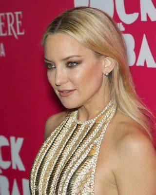 Kate Hudson Braless Showing Sideboob In Sexy Dress Porn Pictures Xxx Photos Sex Images