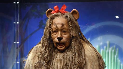 ‘wizard Of Oz’ Cowardly Lion Costume Fetches 3m