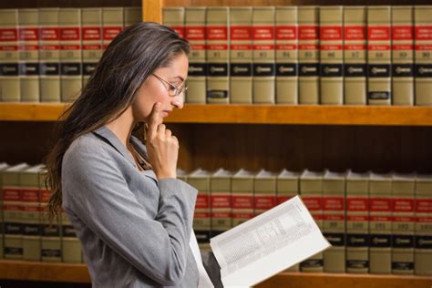 Labor De Mujeres Juristas Por La Igualdad De Derechos E J