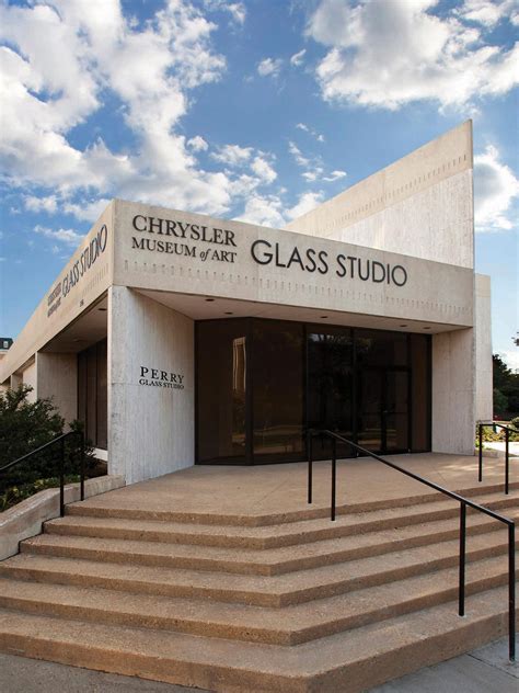 The Perry Glass Studio | Glass Art, Demos | Chrysler Museum of Art