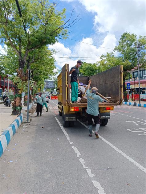 Kurangnya Koordinasi Dlh Pacitan Dan Panitia Jalan Sehat Ganjar Mahfud